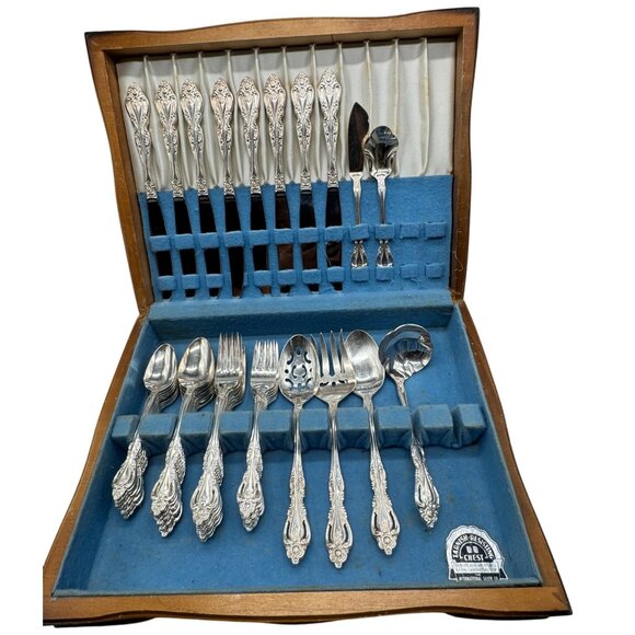 Vintage imperial Silver Plate Flatware Set In Tarnish-Resisting Chest 45 pc READ - Picture 1 of 16